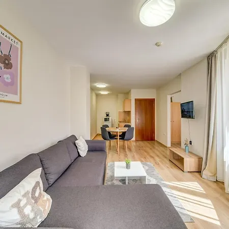 Apartment Lovely 1bd At The Castle Complex *